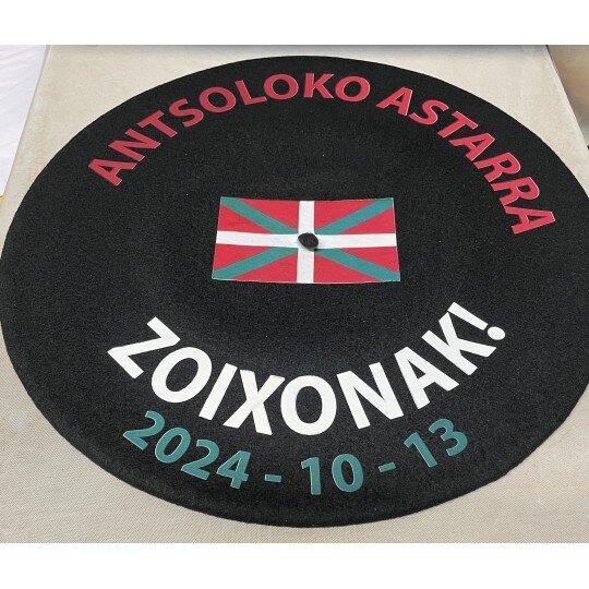 Txapelas publicitarias personalizadas | Kamisetak Bilbao